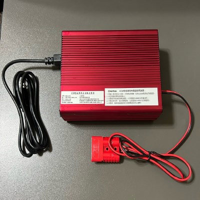 Nilfisk 24V/14A AGM電瓶充電器
